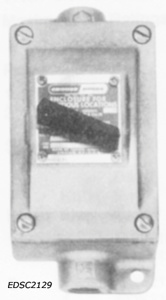 EFD318-T8 ENCL W/2P SW CRH