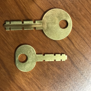 Sterling Locks Senior Padlock 407 Keys Brass