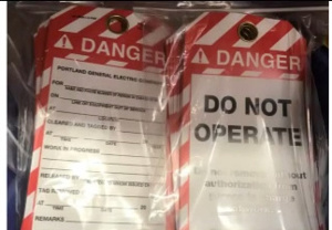 Designer Decal Do Not Operate Tags Do Not Operate 3.50 x 7.00 in