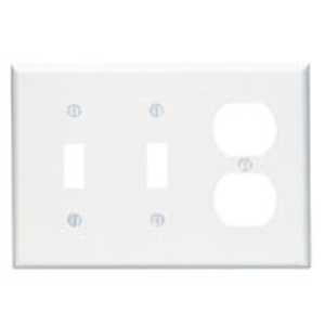 <em class="search-results-highlight">Leviton</em> Midsized Duplex Toggle Wallplates 3 Gang White Thermoset Plastic Device