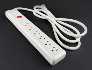 Wiremold P6 Plug-in Outlet Center® Series Power Strips