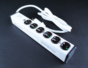 Wiremold Medical Grade Plug-in Outlet Center Power Strips