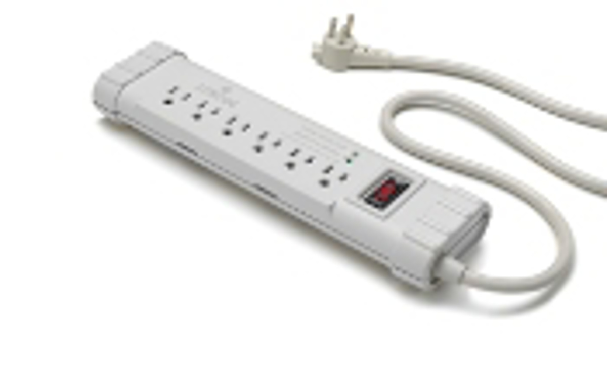 Leviton Leviton S1000 Series Surge Protection Power Strips Border
