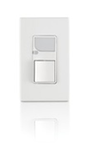 Leviton Decora® 6526 Series Combination Devices 15 A 120 V Toggle/Pilot Light 5-15R