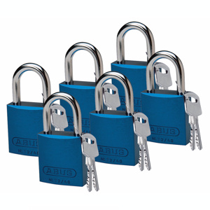 Brady 1 in Shackle Padlocks Blue Aluminum Lock Body: 1-3/5 in H x 1-1/2 in W x 3/4 in D