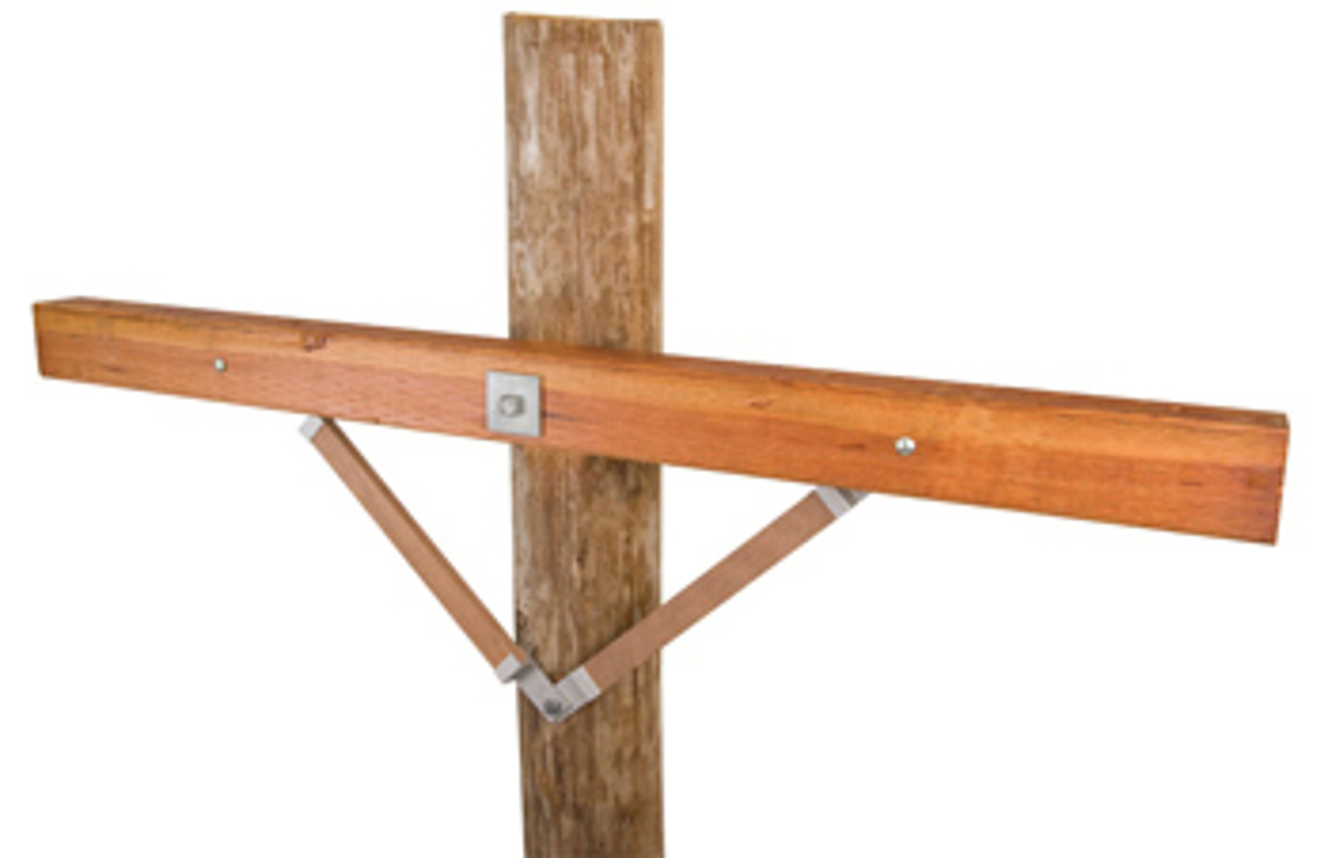 Hubbell Power Hubbell Power UnderArm Mount Apitong Wood Crossarm